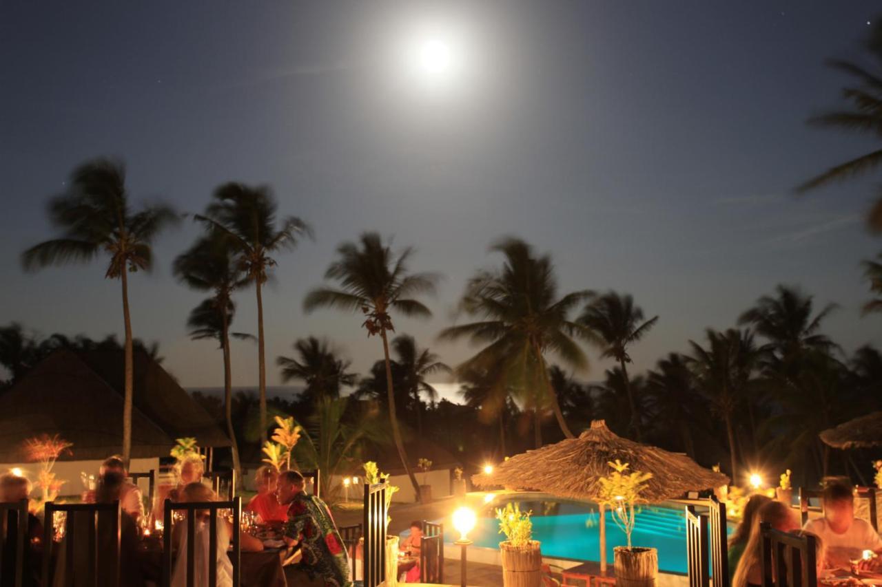 Blue Moon Beach Holiday Resort Иньямбане Экстерьер фото